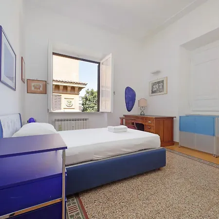 Parioli, Bright And Quiet 2br By Halldis