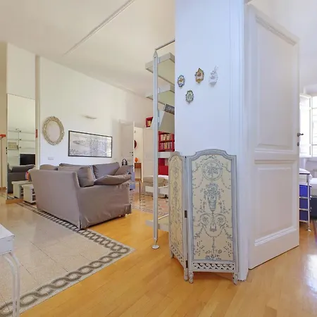 Parioli, Bright And Quiet 2br By Halldis Апартаменты